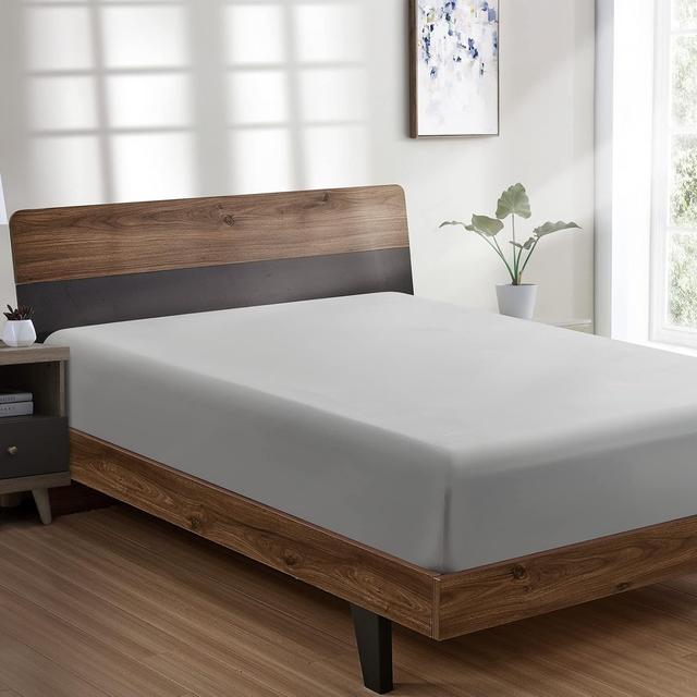 Product image of FreshCulture Queen Fitted Sheet - Hotel Quality, Ultra Soft & Breathable, Brushed Microfiber, Deep Pocket, Queen Size Bed (Light Grey)